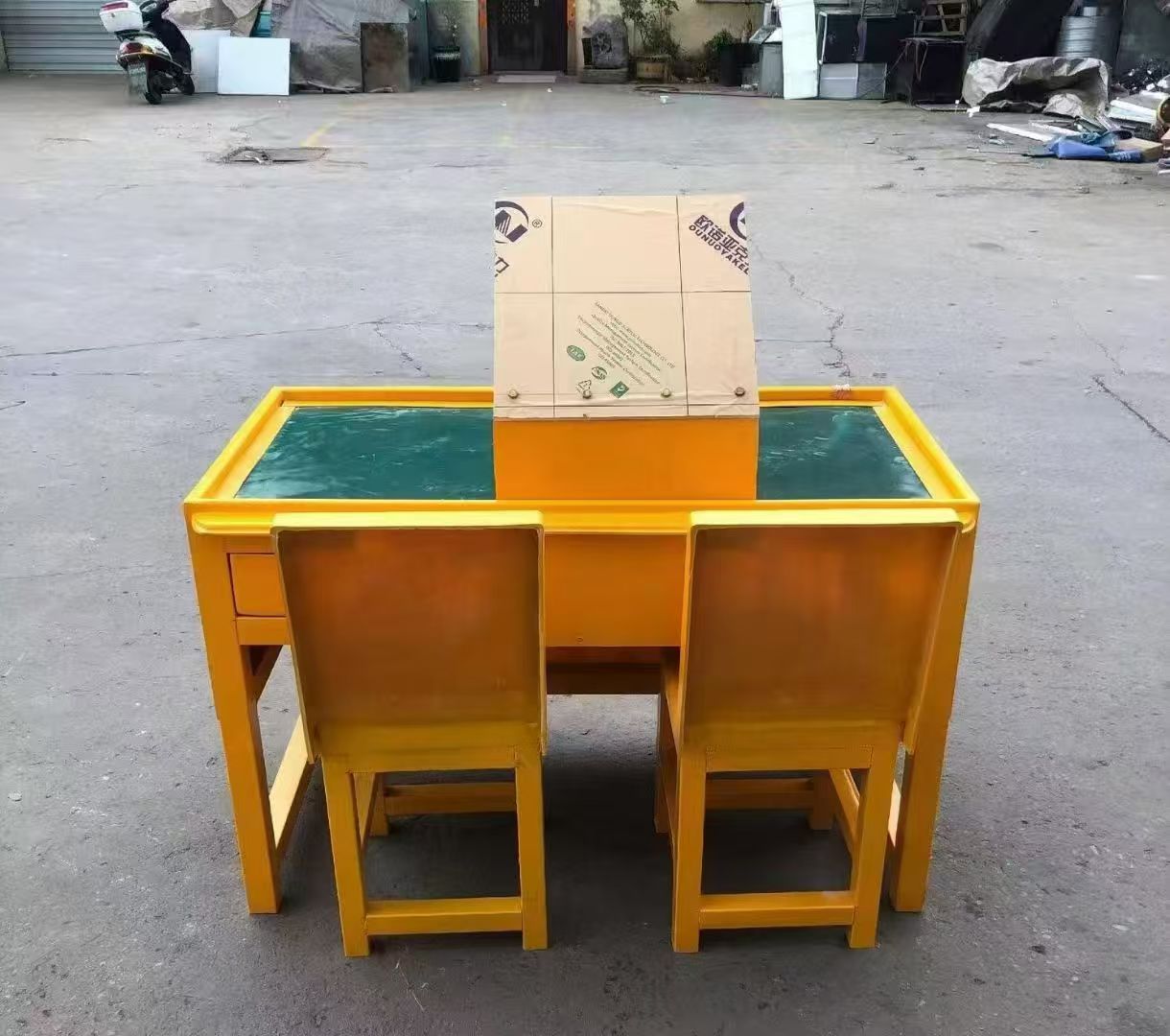 广河防静电导通桌井下煤矿火工品发放桌：危险品流转的安全守护者